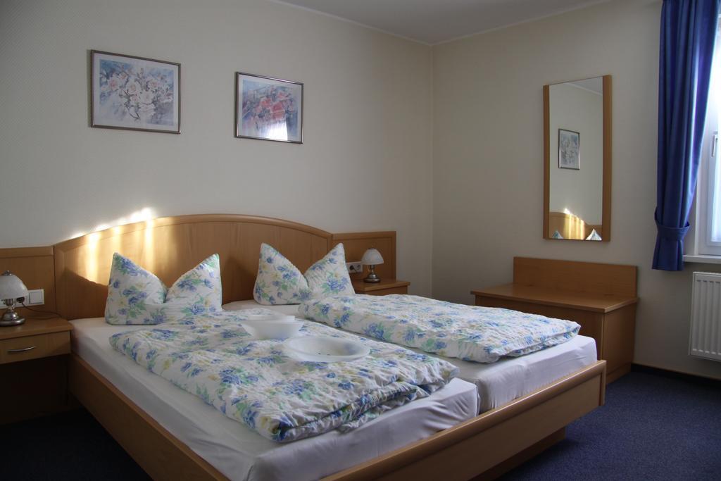Ferienwohnungen Landgasthof Gilsbach Winterberg Szoba fotó